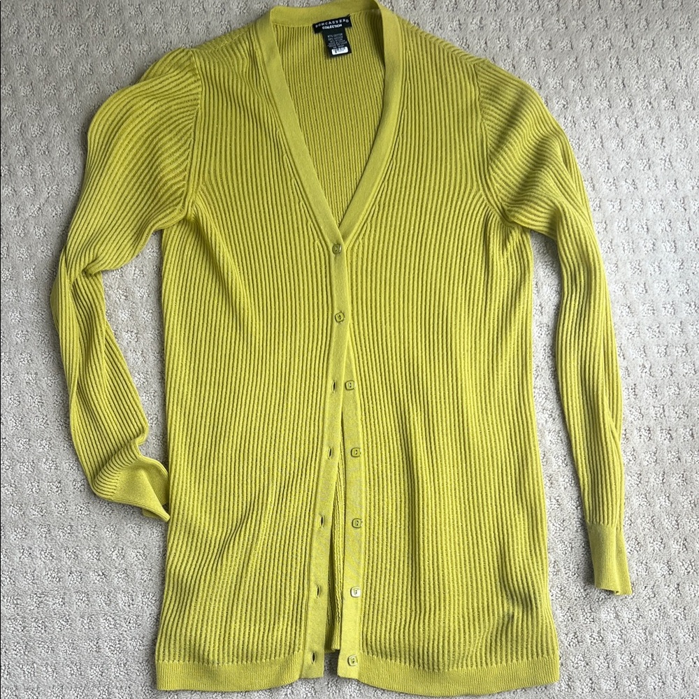 Doncaster lime colored light weight sweater. Size 6 Good condition